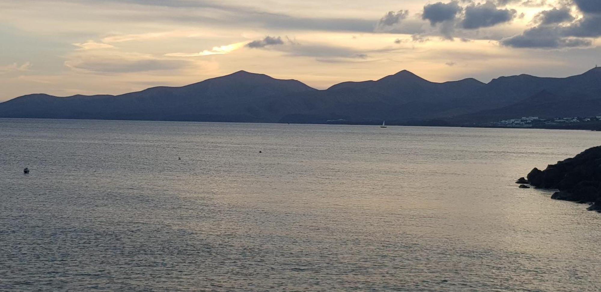 Apartamento Muy Cercano A Playas Y Pueblo Puerto Del Carmen Puerto del Carmen  Luaran gambar